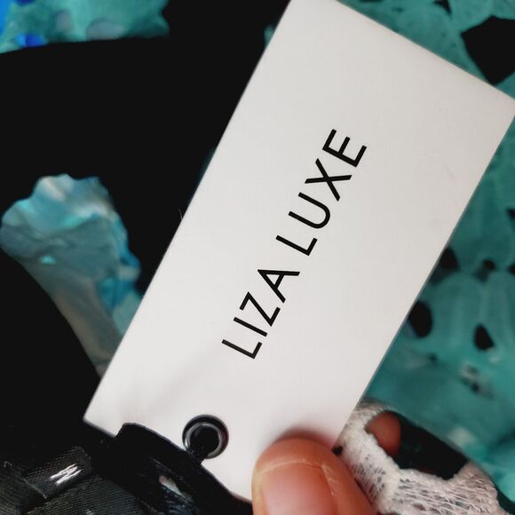 Liza Luxe Lace Midi Dress Size Medium NWT - Picture 8 of 10